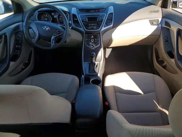 5NPDH4AE5GH776049 2016 HYUNDAI ELANTRA - Image 8
