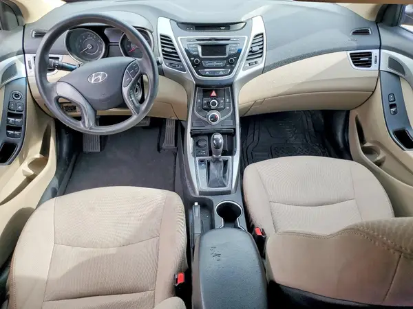 5NPDH4AE5GH776083 2016 HYUNDAI ELANTRA - Image 8