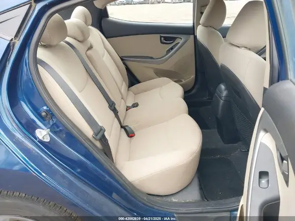 5NPDH4AE5GH776391 2016 HYUNDAI ELANTRA - Image 8