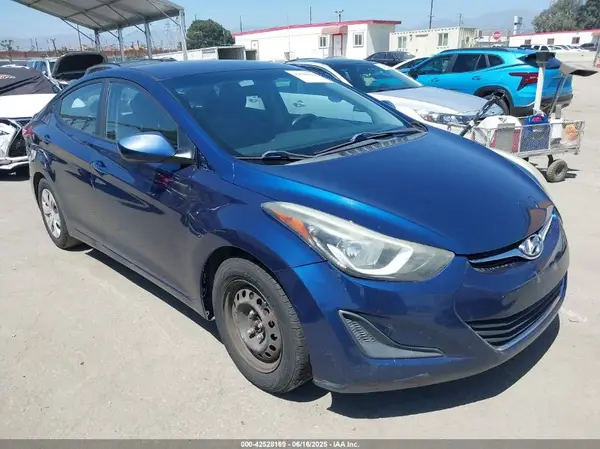 5NPDH4AE5GH776844 2016 HYUNDAI ELANTRA - Image 1