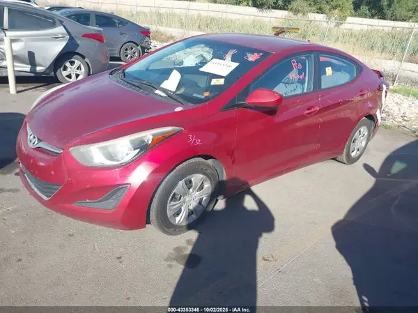 5NPDH4AE5GH779114 2016 HYUNDAI ELANTRA - Image 2