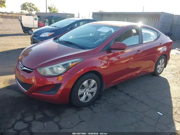 5NPDH4AE5GH780280 2016 HYUNDAI ELANTRA - Image 2