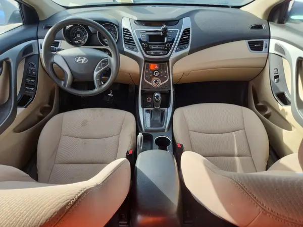5NPDH4AE5GH781932 2016 HYUNDAI ELANTRA - Image 8