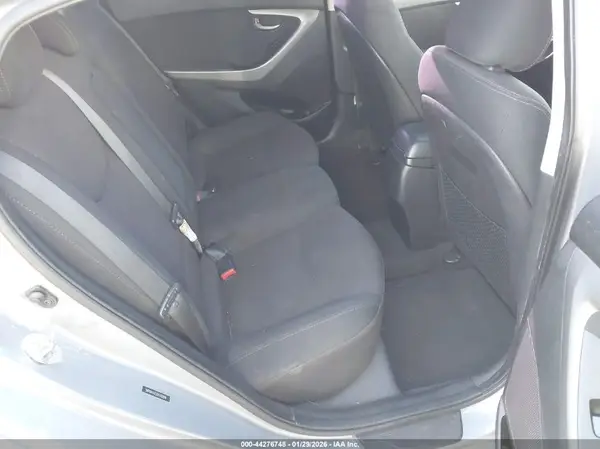 5NPDH4AE5GH782806 2016 HYUNDAI ELANTRA - Image 8