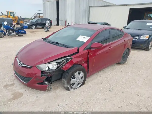 5NPDH4AE5GH782871 2016 HYUNDAI ELANTRA - Image 2
