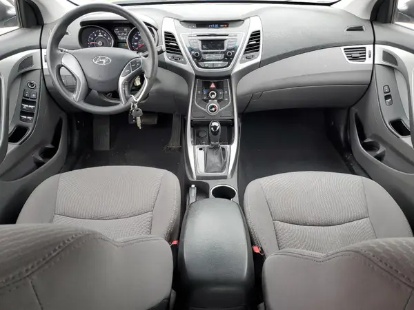 5NPDH4AE5GH783924 2016 HYUNDAI ELANTRA - Image 8