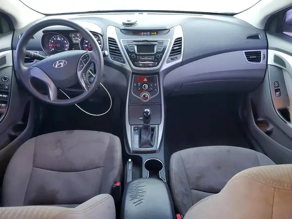 5NPDH4AE5GH784944 2016 HYUNDAI ELANTRA - Image 8