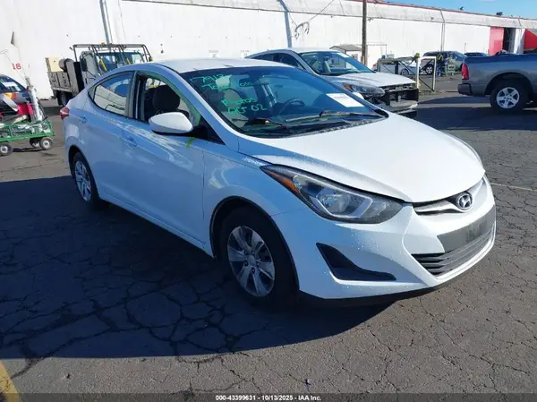 5NPDH4AE5GH785107 2016 HYUNDAI ELANTRA - Image 1