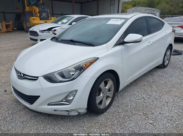 5NPDH4AE5GH786175 2016 HYUNDAI ELANTRA - Image 2