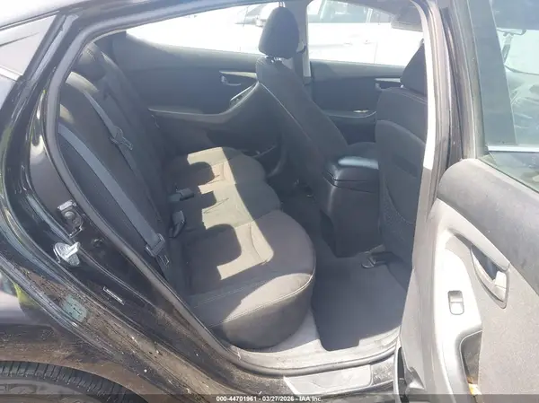 5NPDH4AE5GH788668 2016 HYUNDAI ELANTRA - Image 8