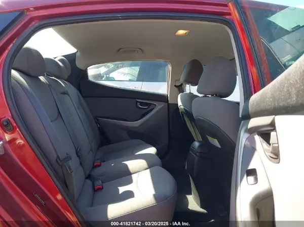 5NPDH4AE5GH789867 2016 HYUNDAI ELANTRA - Image 8