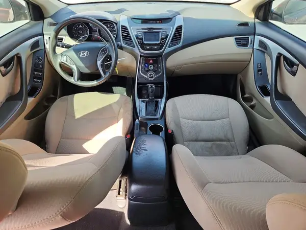 5NPDH4AE5GH790274 2016 HYUNDAI ELANTRA - Image 8