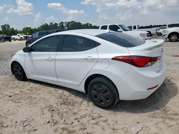 5NPDH4AE5GH793322 2016 HYUNDAI ELANTRA - Image 2