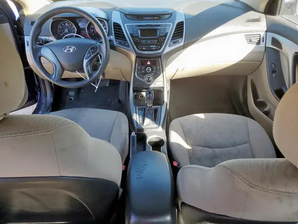 5NPDH4AE5GH795670 2016 HYUNDAI ELANTRA - Image 8