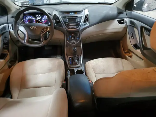 5NPDH4AE5GH795717 2016 HYUNDAI ELANTRA - Image 8