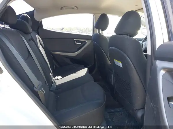 5NPDH4AE5GH798150 2016 HYUNDAI ELANTRA - Image 8