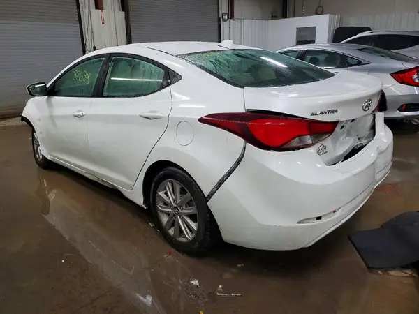 5NPDH4AE6GH652954 2016 HYUNDAI ELANTRA - Image 2