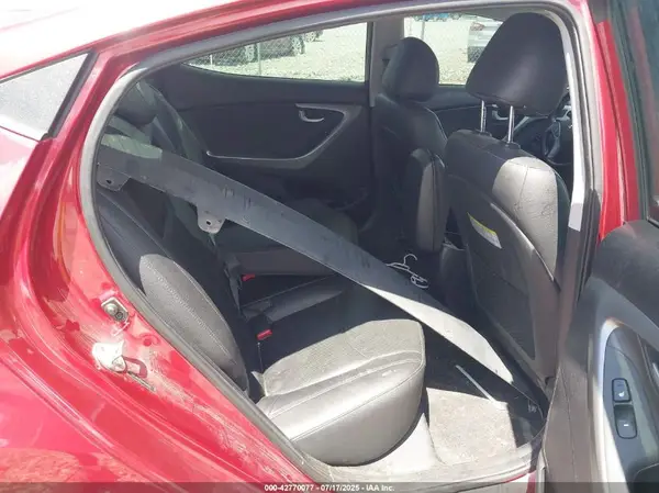 5NPDH4AE6GH654865 2016 HYUNDAI ELANTRA - Image 8