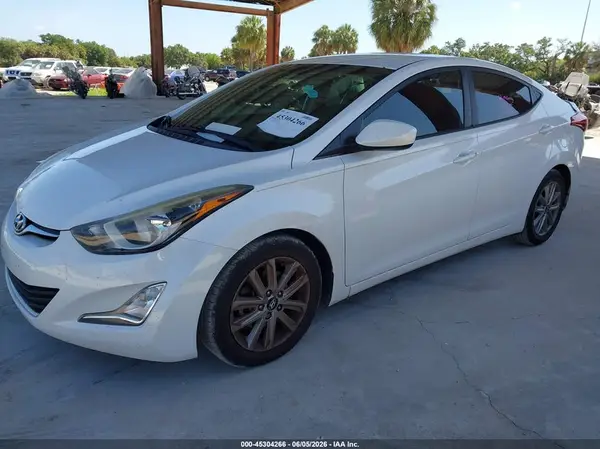 5NPDH4AE6GH655062 2016 HYUNDAI ELANTRA - Image 2