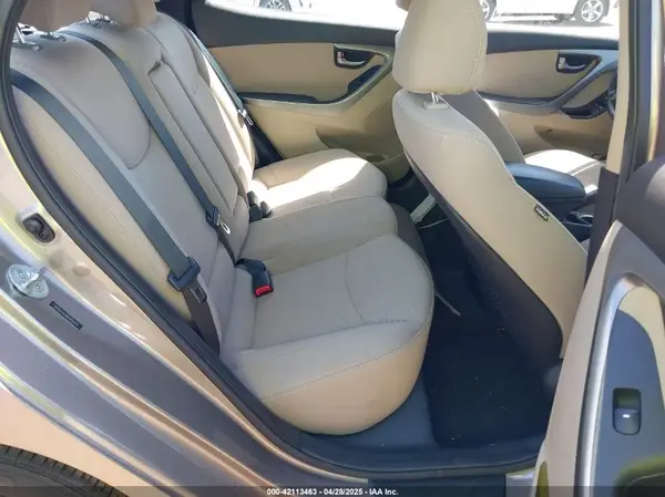 5NPDH4AE6GH655224 2016 HYUNDAI ELANTRA - Image 8