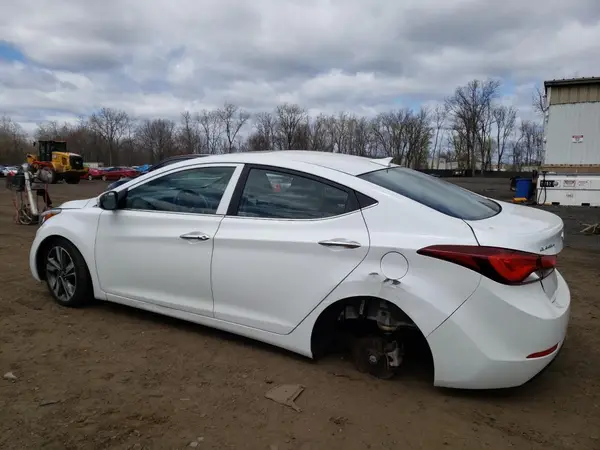 5NPDH4AE6GH656017 2016 HYUNDAI ELANTRA - Image 2
