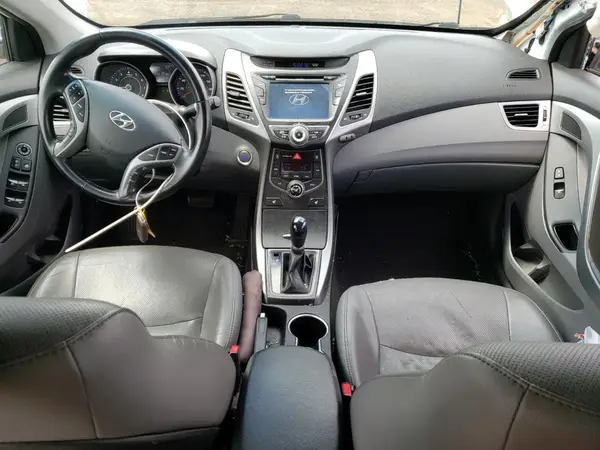 5NPDH4AE6GH656017 2016 HYUNDAI ELANTRA - Image 8