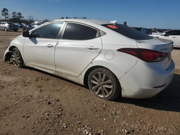 5NPDH4AE6GH656812 2016 HYUNDAI ELANTRA - Image 2