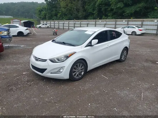 5NPDH4AE6GH656972 2016 HYUNDAI ELANTRA - Image 2