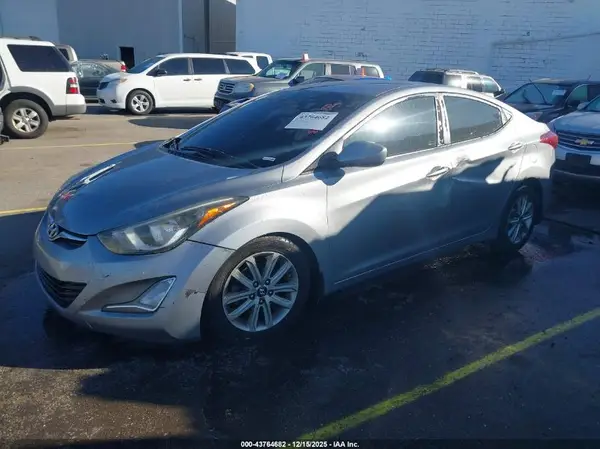 5NPDH4AE6GH657202 2016 HYUNDAI ELANTRA - Image 2
