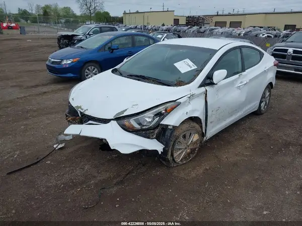 5NPDH4AE6GH660178 2016 HYUNDAI ELANTRA - Image 2