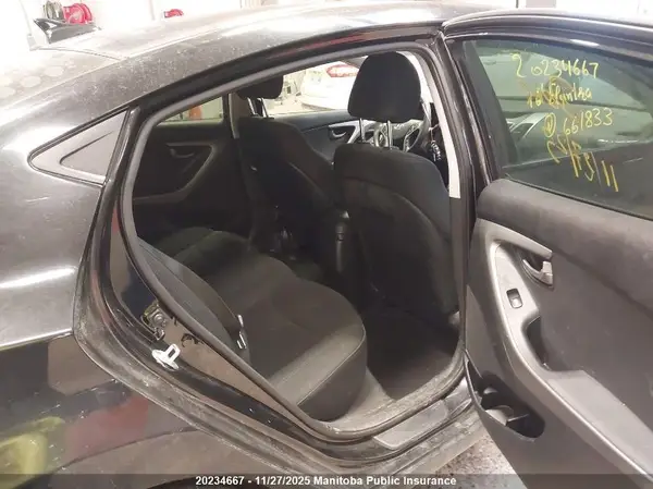 5NPDH4AE6GH661833 2016 HYUNDAI ELANTRA - Image 8