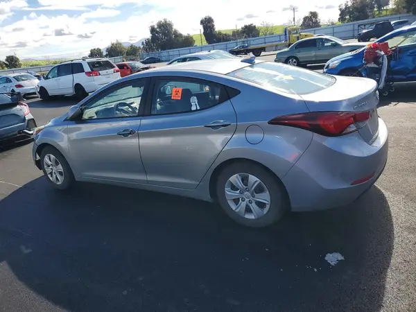 5NPDH4AE6GH662948 2016 HYUNDAI ELANTRA - Image 2