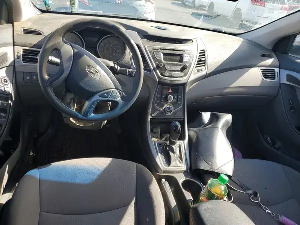 5NPDH4AE6GH662948 2016 HYUNDAI ELANTRA - Image 8