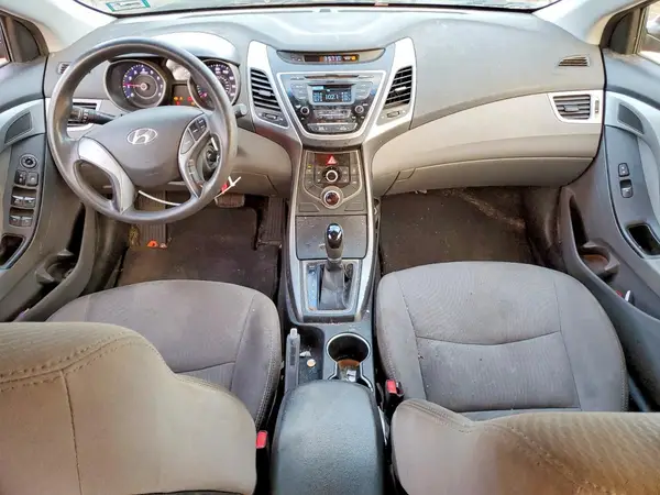 5NPDH4AE6GH665204 2016 HYUNDAI ELANTRA - Image 8