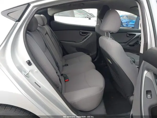 5NPDH4AE6GH666188 2016 HYUNDAI ELANTRA - Image 8