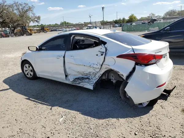 5NPDH4AE6GH666580 2016 HYUNDAI ELANTRA - Image 2