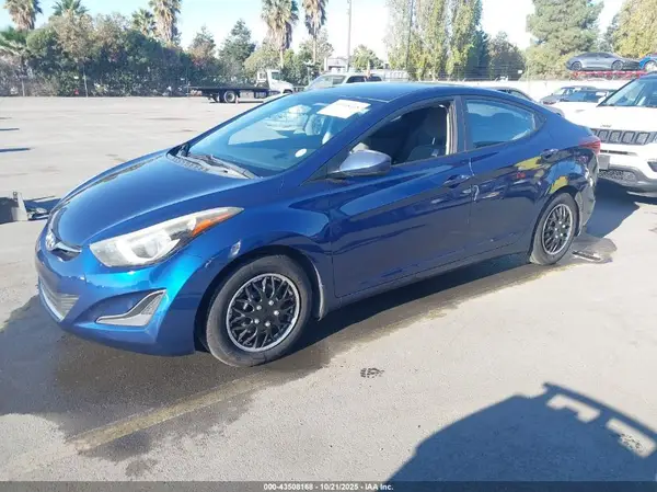5NPDH4AE6GH667387 2016 HYUNDAI ELANTRA - Image 2