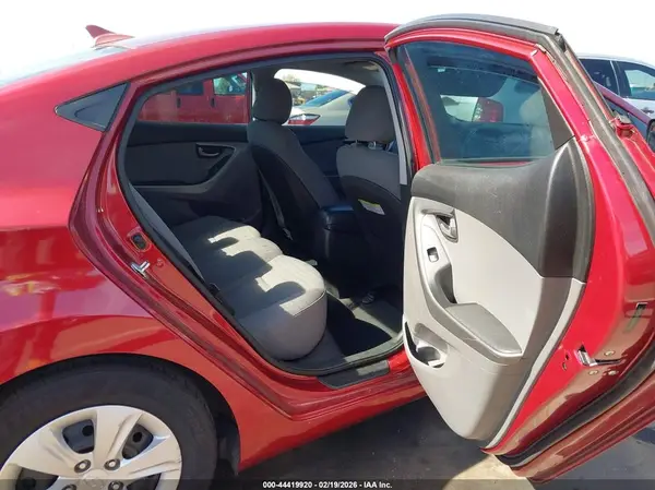 5NPDH4AE6GH667955 2016 HYUNDAI ELANTRA - Image 8