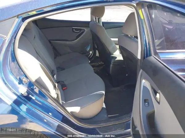 5NPDH4AE6GH668152 2016 HYUNDAI ELANTRA - Image 8