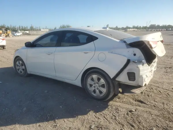 5NPDH4AE6GH669477 2016 HYUNDAI ELANTRA - Image 2