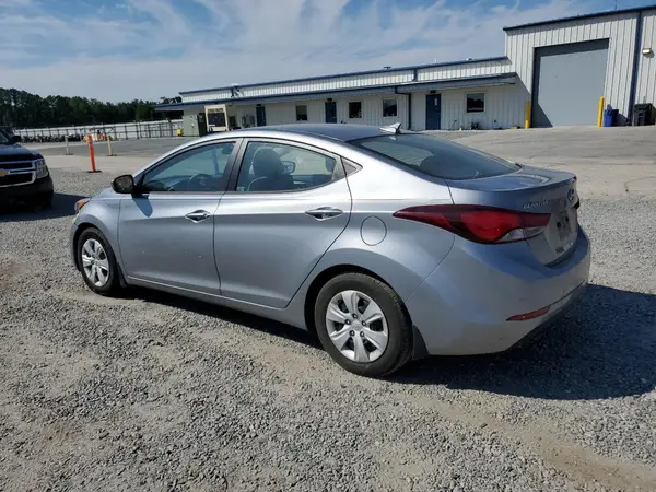 5NPDH4AE6GH670905 2016 HYUNDAI ELANTRA - Image 2