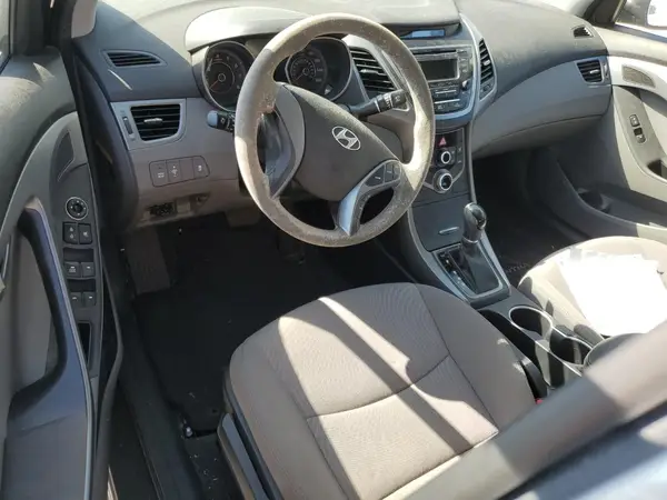 5NPDH4AE6GH670905 2016 HYUNDAI ELANTRA - Image 8