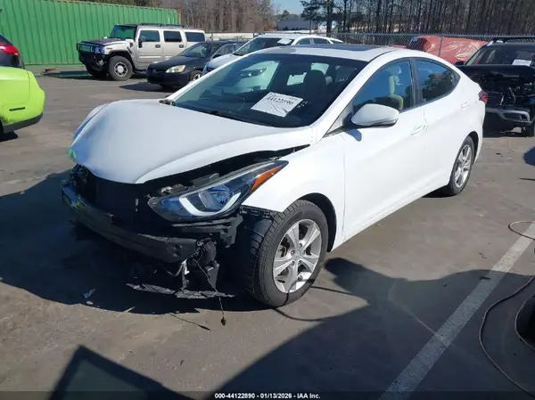 5NPDH4AE6GH672797 2016 HYUNDAI ELANTRA - Image 2