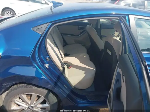 5NPDH4AE6GH673366 2016 HYUNDAI ELANTRA - Image 8