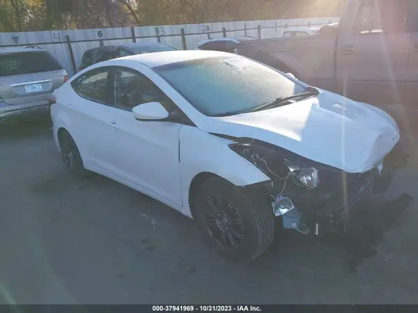 5NPDH4AE6GH674369 2016 HYUNDAI ELANTRA - Image 1