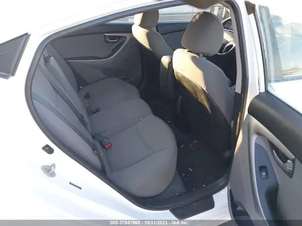 5NPDH4AE6GH674369 2016 HYUNDAI ELANTRA - Image 8