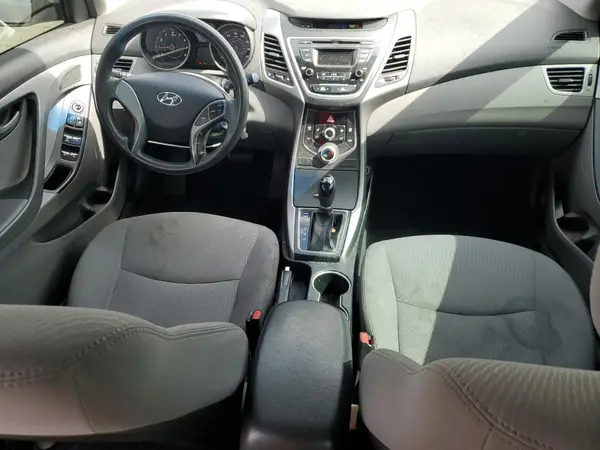 5NPDH4AE6GH674968 2016 HYUNDAI ELANTRA - Image 8