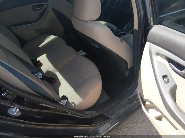 5NPDH4AE6GH679975 2016 HYUNDAI ELANTRA - Image 8