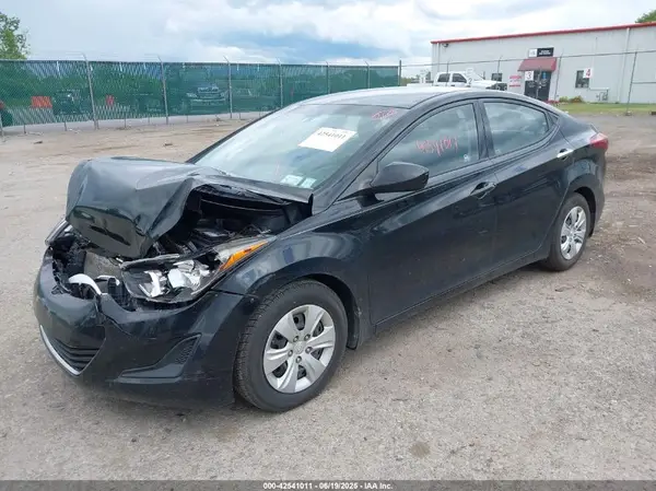 5NPDH4AE6GH680611 2016 HYUNDAI ELANTRA - Image 2