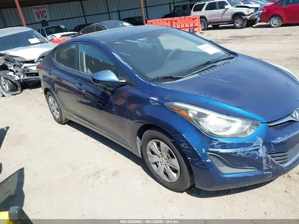 5NPDH4AE6GH681533 2016 HYUNDAI ELANTRA - Image 1